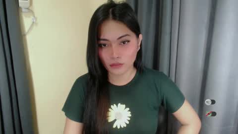 Snapshot of kendra_slut chatting on March 10, 6:56 pm K E N D R A online show from March 10, 6:56 pm