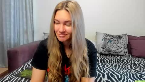 Kendra online show from September 16, 1:02 am