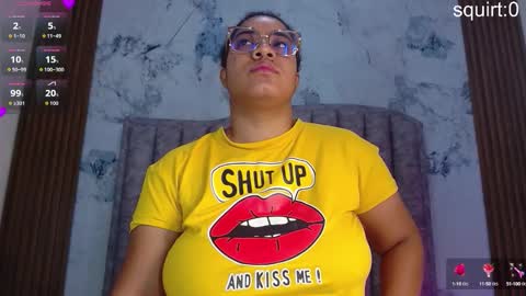 Snapshot of kendrabigass chatting on September 24, 5:23 pm Mamasita online show from September 24, 5:23 pm