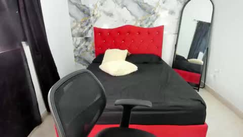kerena929004 online show from May 29, 5:00 pm