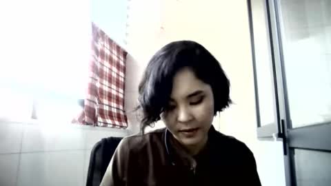 Jenny  online show from November 30, 8:40 am