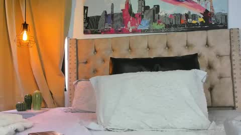 Kery Hillson online show from March 11, 12:28 pm