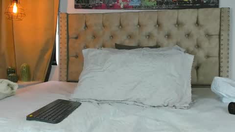 Kery Hillson online show from February 12, 12:12 pm