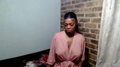 kgadee3 online show from December 5, 5:17 pm