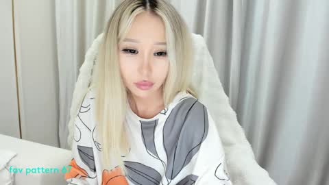 KHAESOO3 Yuna online show from March 9, 11:46 pm