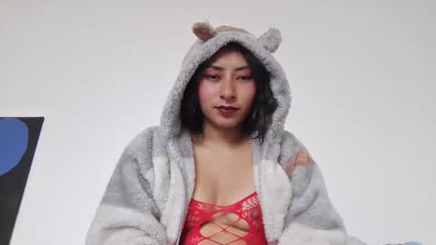 Snapshot of khaleesi_j chatting on February 20, 2:24 pm khaleesi_j online show from February 20, 2:24 pm