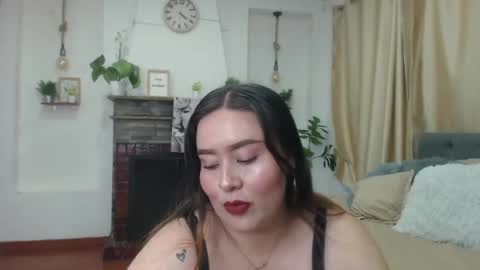 K H A I L A online show from June 8, 6:52 pm
