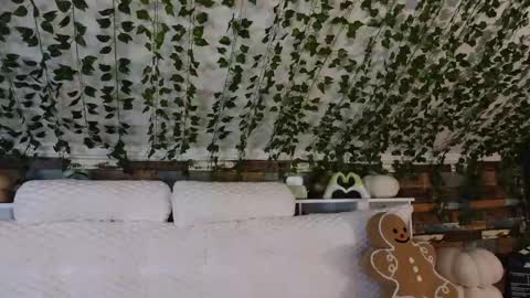 Snapshot of khayaparker chatting on March 9, 8:18 am Khaya online show from March 9, 8:18 am