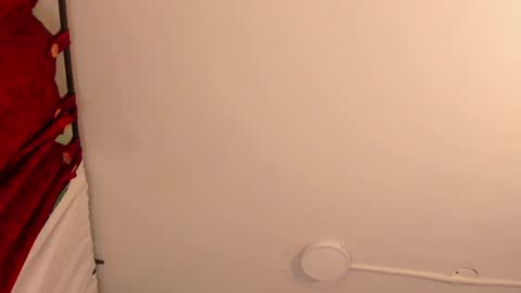 Khloe online show from February 16, 12:22 am