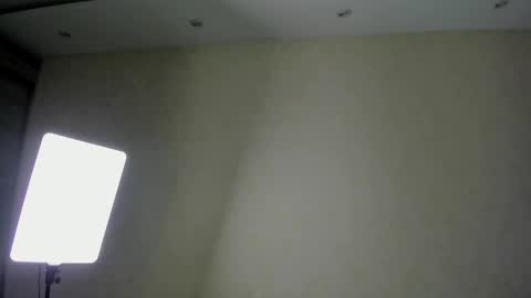    N         M online show from October 6, 11:38 am