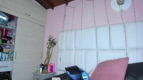    N         M online show from September 11, 11:43 am