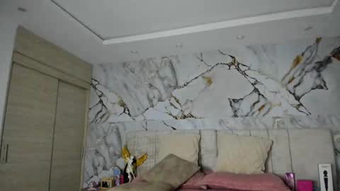    N         M online show from December 17, 11:36 am