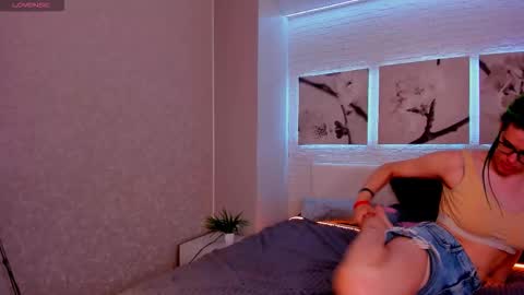 Kiki online show from September 12, 10:02 am