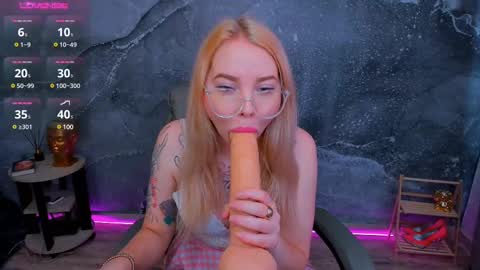 KIM online show from February 18, 4:15 am