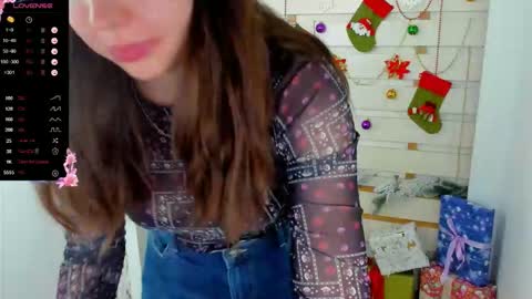 Kim online show from December 4, 1:46 pm