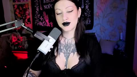 Hi Im Kimberly but u can call me Kim. Turn on ur sound i love to talk and moan online show from April 21, 8:38 pm