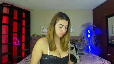 Snapshot of kimb3rly_ chatting on February 1, 12:47 pm kimberly online show from February 1, 12:47 pm