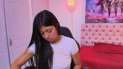 Snapshot of kimberlyvillalobos chatting on January 31, 11:46 am Kimberly Villalobos online show from January 31, 11:46 am