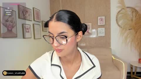 Kim  online show from February 11, 12:59 am