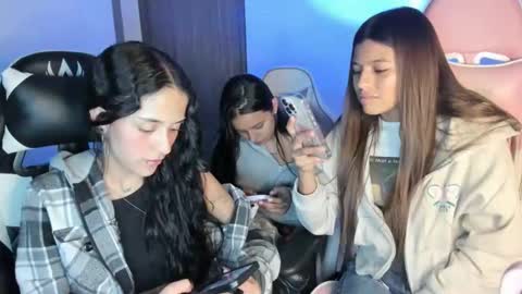 Snapshot of kimmi_foxy chatting on October 9, 11:31 pm kimmi online show from October 9, 11:31 pm