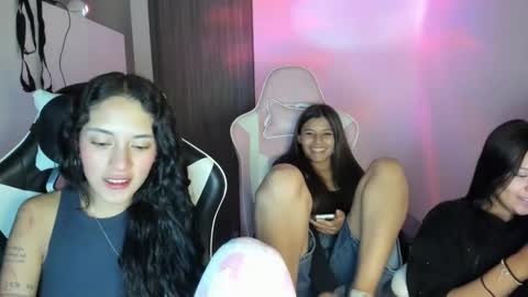 Snapshot of kimmi_foxy chatting on October 7, 11:09 pm kimmi online show from October 7, 11:09 pm