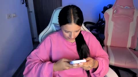 Snapshot of kimmi_foxy chatting on September 22, 11:25 pm kimmi online show from September 22, 11:25 pm