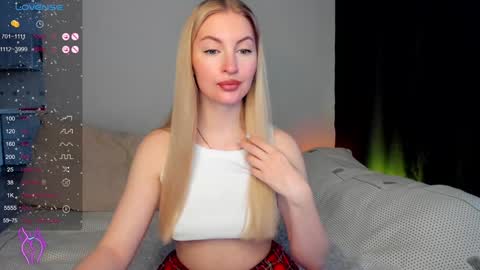 kimmy1_powell online show from January 27, 3:26 am