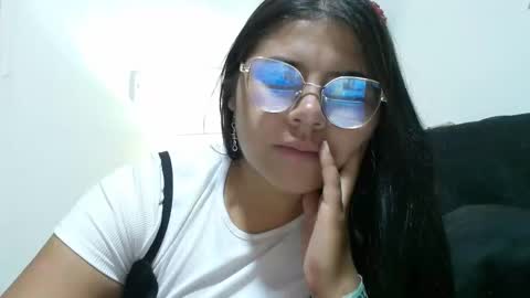 Snapshot of kimmy_kimmy_ chatting on March 10, 12:51 am Kimmy online show from March 10, 12:51 am