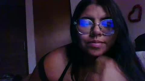 Snapshot of kimmy_kimmy_ chatting on February 17, 9:32 pm Kimmy online show from February 17, 9:32 pm