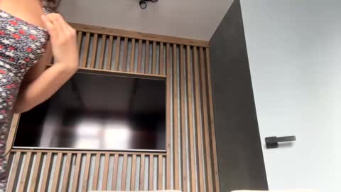 Kimmy online show from March 7, 10:56 am