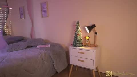 kimmy online show from December 23, 4:49 am