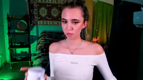 kimporins online show from April 3, 12:25 pm