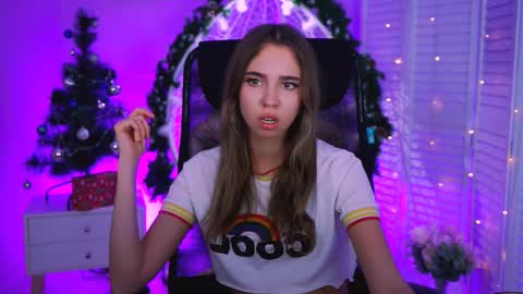 kimporins online show from December 22, 12:19 pm