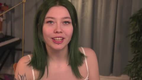 Snapshot of kina_ka chatting on December 28, 6:17 am kina_ka online show from December 28, 6:17 am