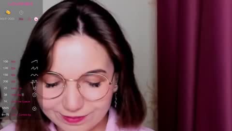 Snapshot of kindhazelhere_ chatting on February 26, 2:38 pm Hazel online show from February 26, 2:38 pm