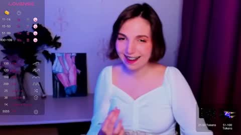 Snapshot of kindhazelhere_ chatting on October 11, 8:52 am Hazel online show from October 11, 8:52 am