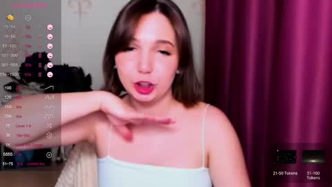 Snapshot of kindhazelhere_ chatting on March 6, 5:00 pm Hazel online show from March 6, 5:00 pm