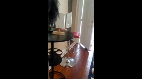 kingpingirlz107 online show from June 6, 5:19 pm