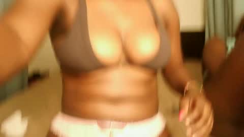Snapshot of kinky_lola1 chatting on September 17, 8:51 pm Lola online show from September 17, 8:51 pm