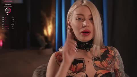 kinkylina_ online show from March 9, 6:32 pm