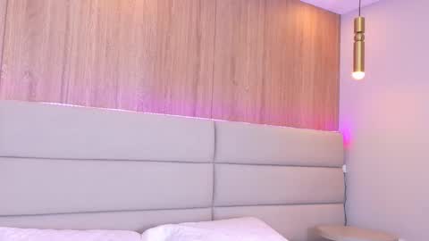 KiO online show from September 25, 4:11 am