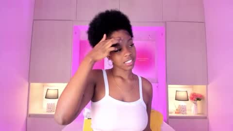 M A R A  online show from October 28, 12:00 pm