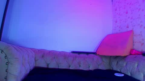 kira online show from September 23, 11:52 am