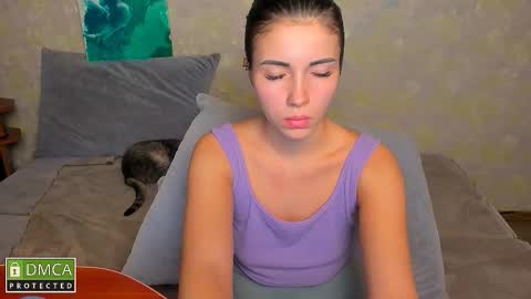 Kira  online show from November 2, 9:40 pm