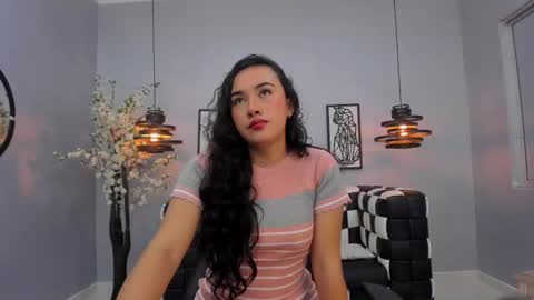 Snapshot of kira_naughtty chatting on October 1, 11:37 am Kira Naughtty online show from October 1, 11:37 am