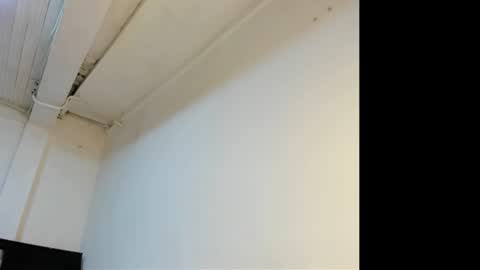 kira_stormm online show from November 6, 5:30 pm