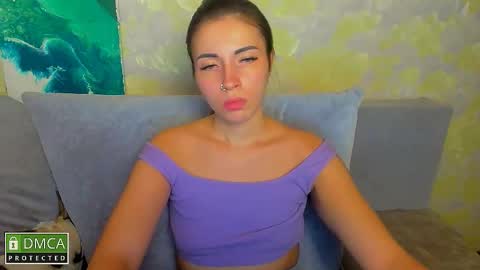 kiraa sunny online show from November 8, 9:31 pm