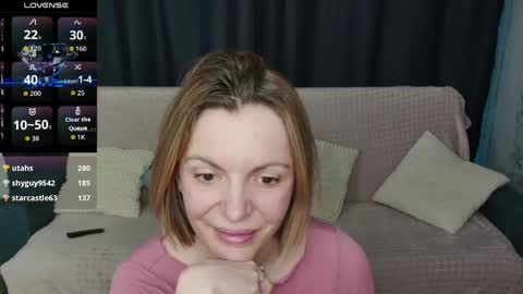 kiramartins cat online show from March 6, 3:51 pm