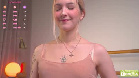 Kate  online show from November 17, 2:29 pm