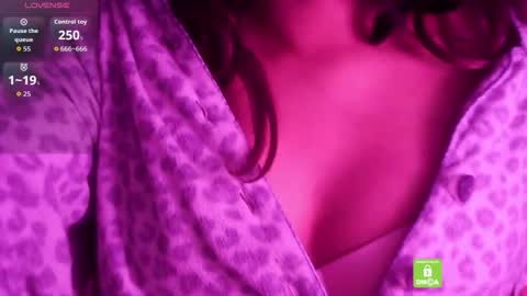 J online show from April 11, 8:01 pm